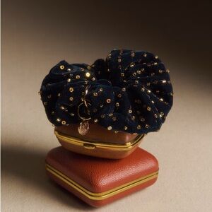 SEQUIN SCRUNCHIE. Midnight Blue Gold.